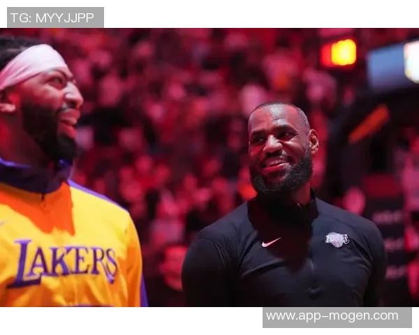 小里称浓眉是联盟前五球员其飞天遁地表现堪比凯文加内特